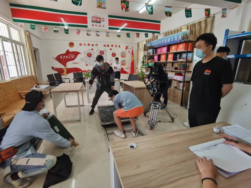 察布查尔锡伯广告片拍摄公司：极简主义践行者，少即是多的视觉哲学